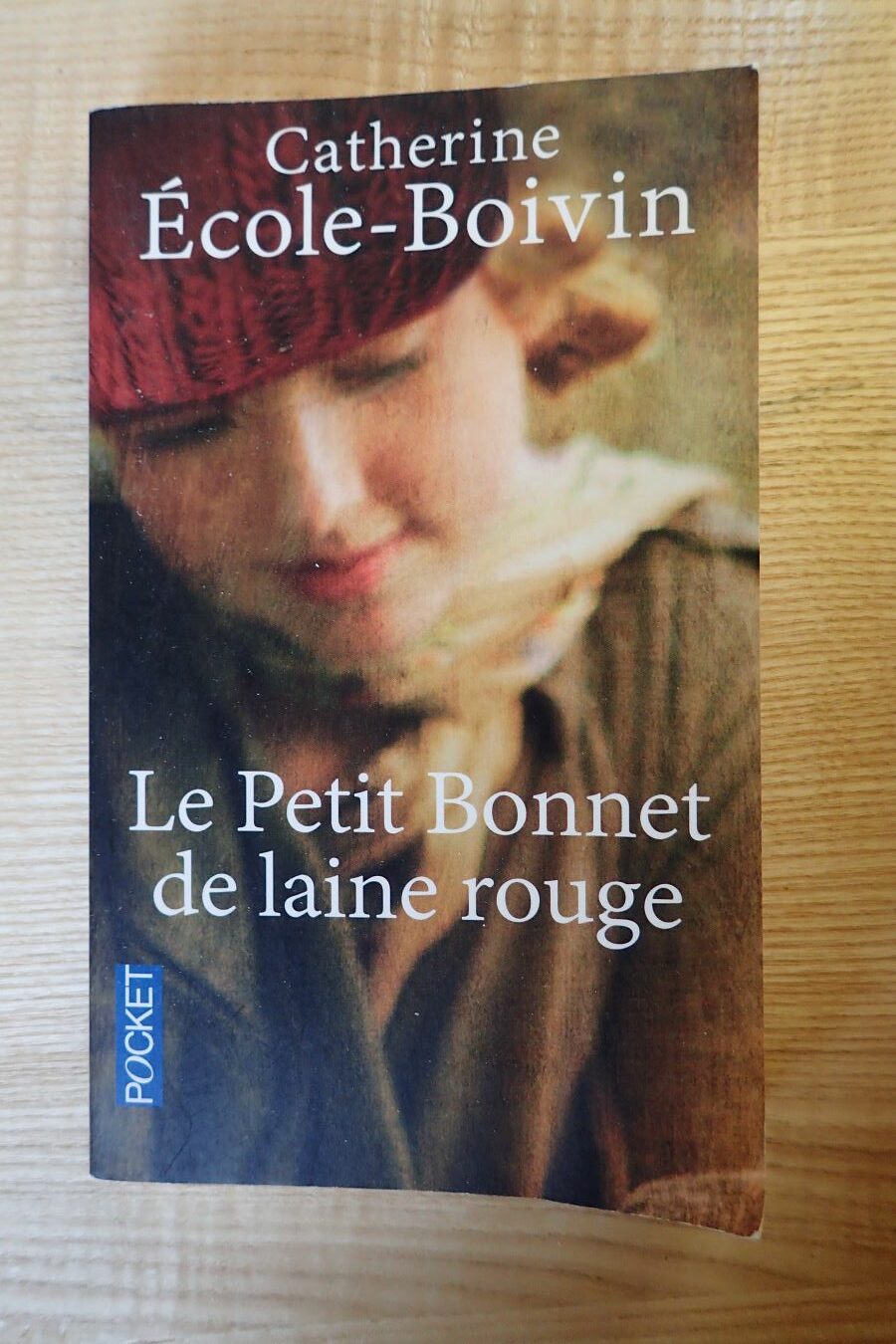 Le petit bonnet en laine rouge - Catherine Ecole-Boivin - Le refuge des livres - Livres d'occasion