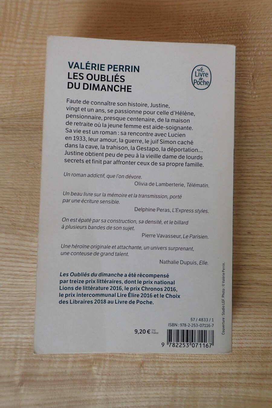 Les oubliés du dimanche - Valérie Perrin - Le refuge des livres - Livres d'occasion